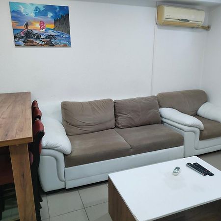 Apartmani Pajic Ягодина Екстер'єр фото