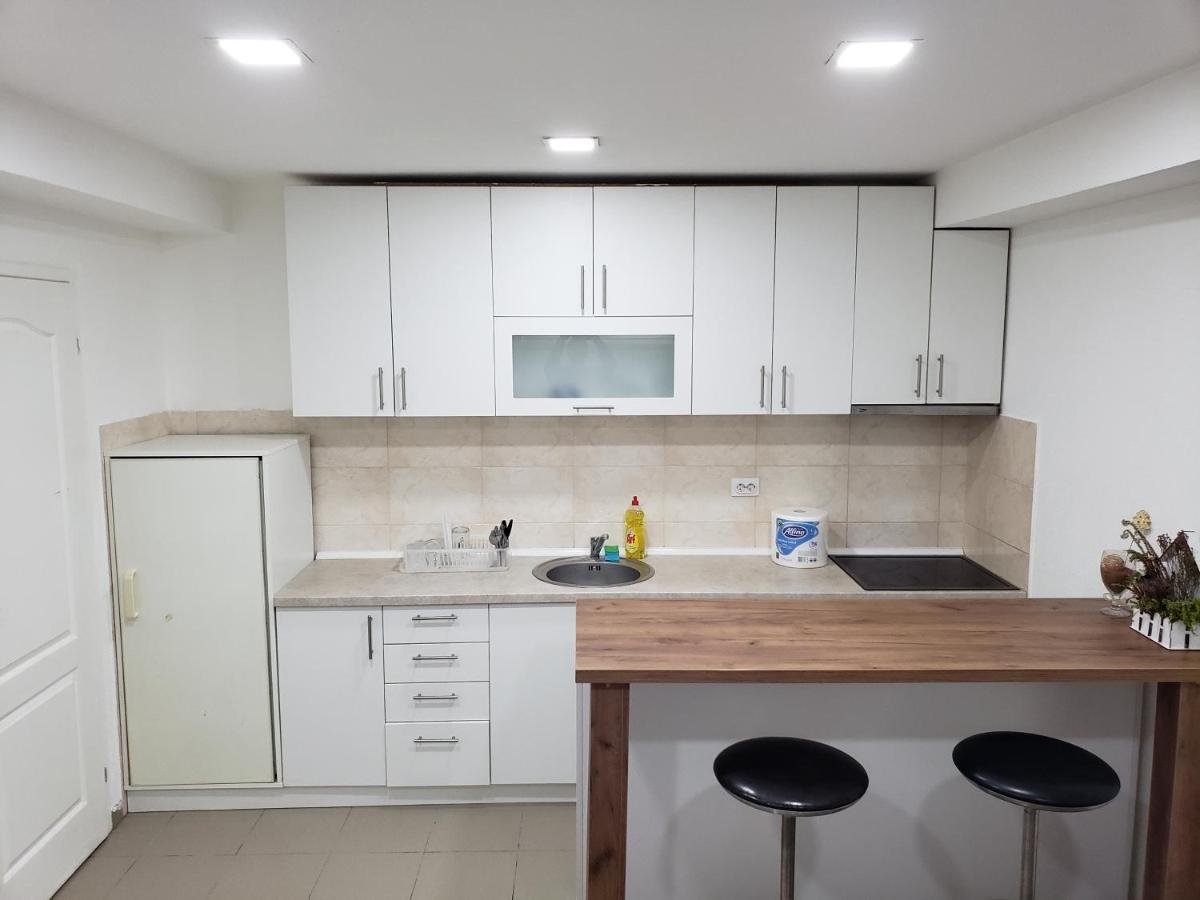 Apartmani Pajic Ягодина Екстер'єр фото